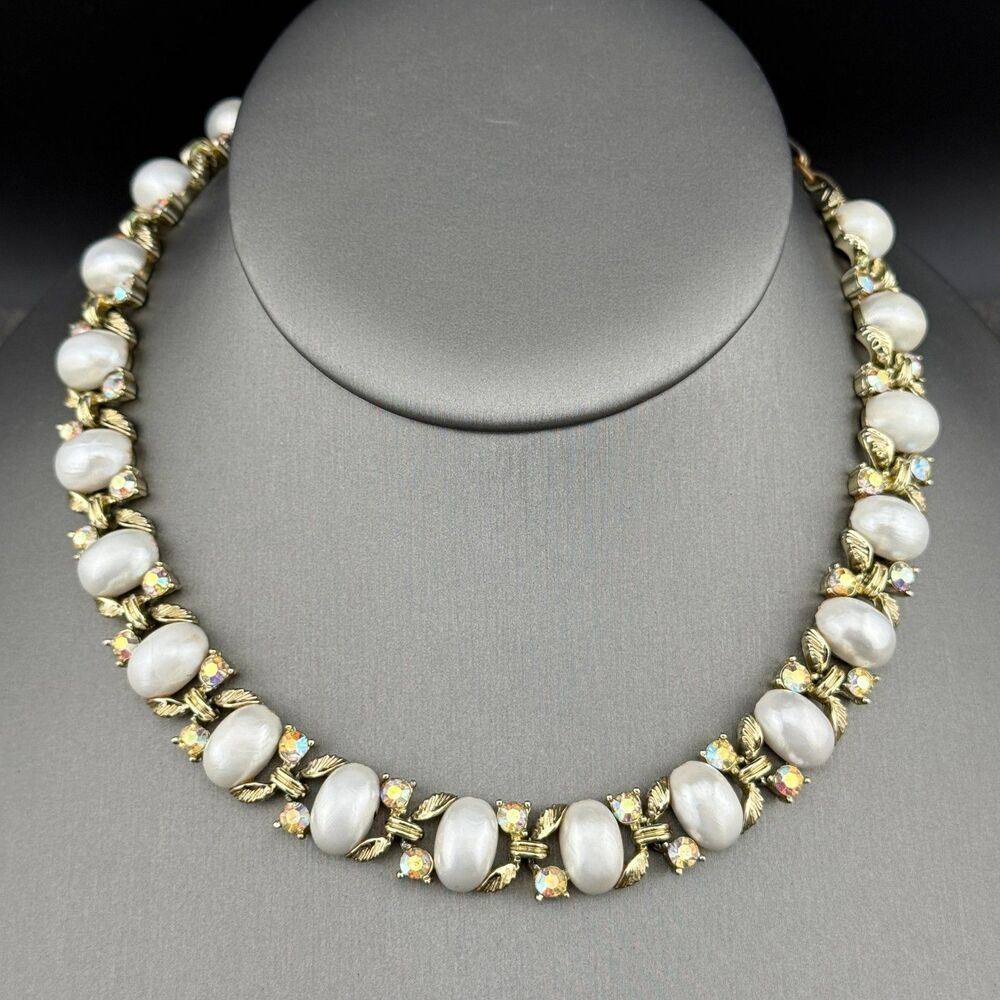 Vintage Lisner Gold-tone Oval Faux Pearl AB Rhinestones Collar Chocker Necklace